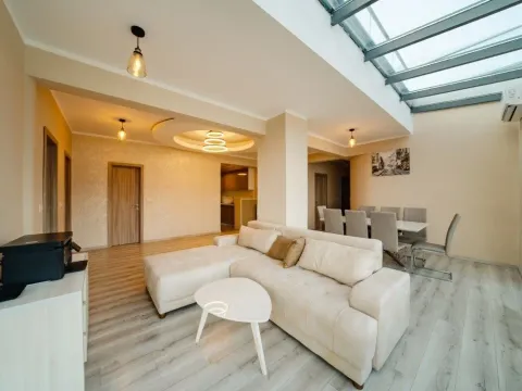 Sale, three bedroom apartment, 233m², Bečići, Budva - image 26
