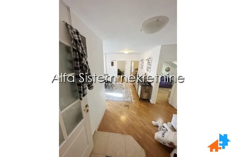 Izdavanje, stan, 130m², Banovo Brdo, Beograd