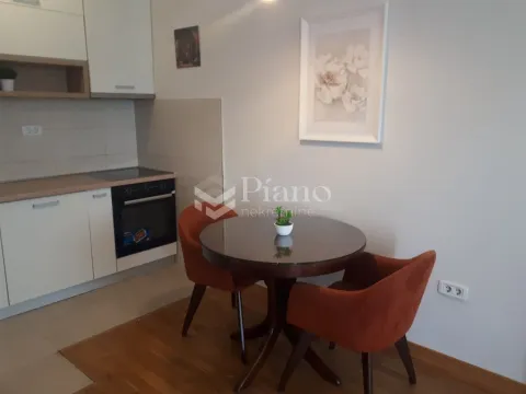 Rent, one bedroom apartment, 42m², City Kvart, Podgorica - image 5