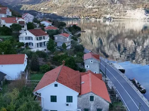 Prodaja, kuća, 333m², Kostanjica, Kotor - image 28