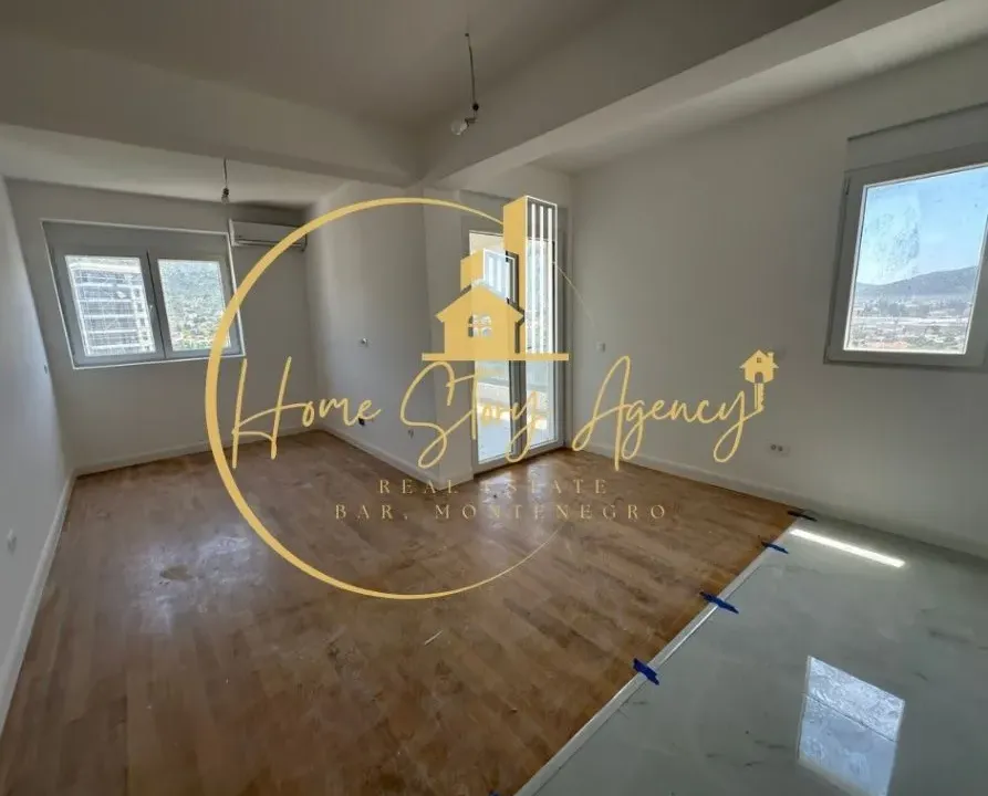 Sale, two bedroom apartment, 75m², Centar, Bar