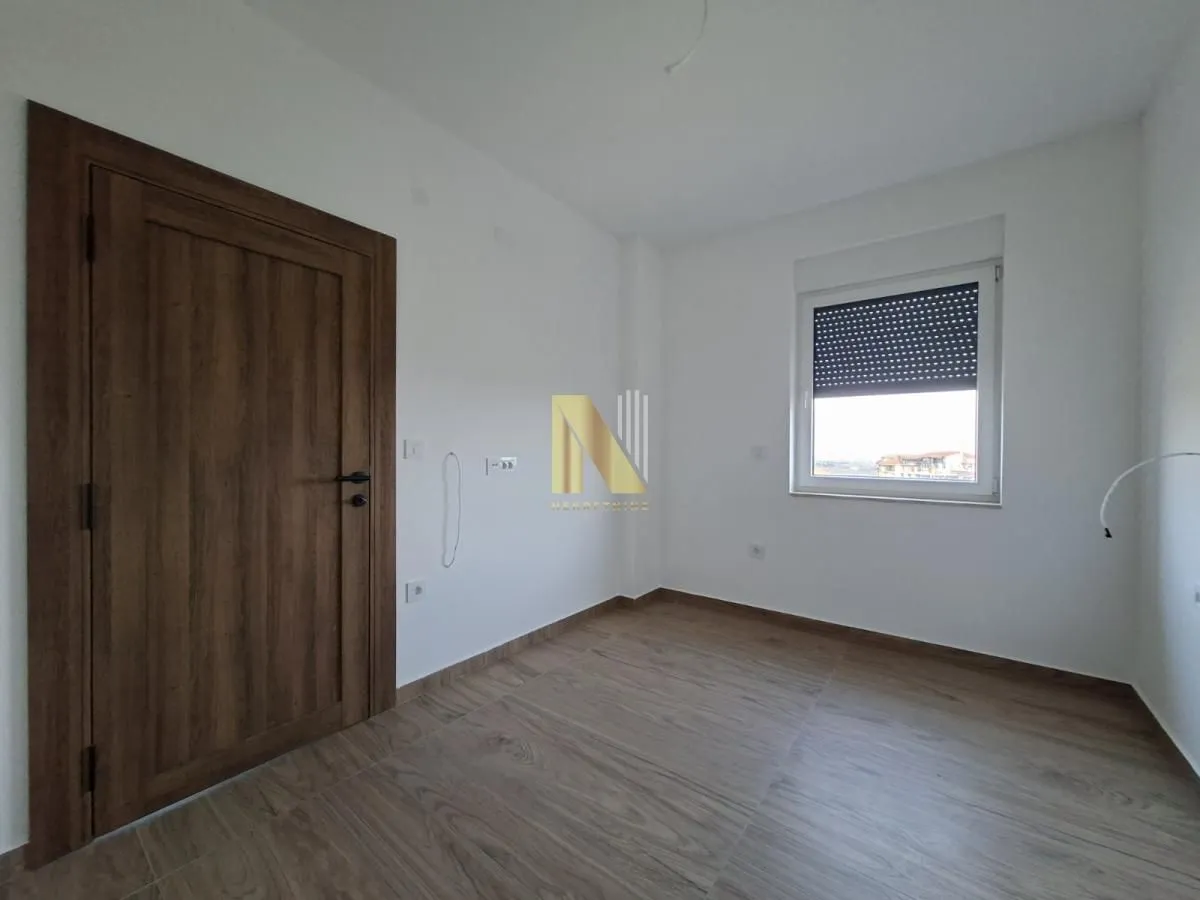 Prodaja, četvorosoban stan, 95m², Tatarsko brdo, Petrovaradin