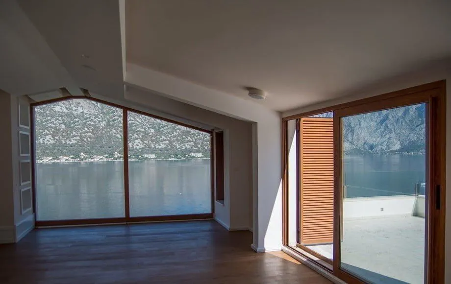 Sale, house, 584m², Stoliv, Kotor