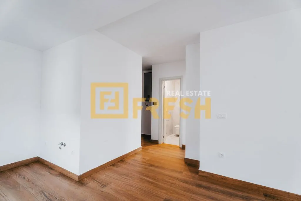 Rent, hospitality venue, 1600m², Budva, Crna Gora