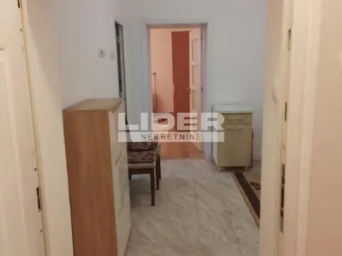 Stan in Vračar Hram