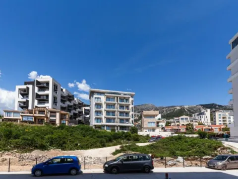 Sale, one bedroom apartment, 44m², Bečići, Budva - image 6