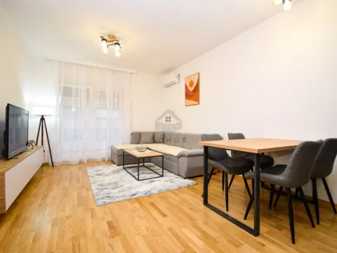 Izdavanje, jednosoban stan, 48m², Stara Varoš, Podgorica - image 2