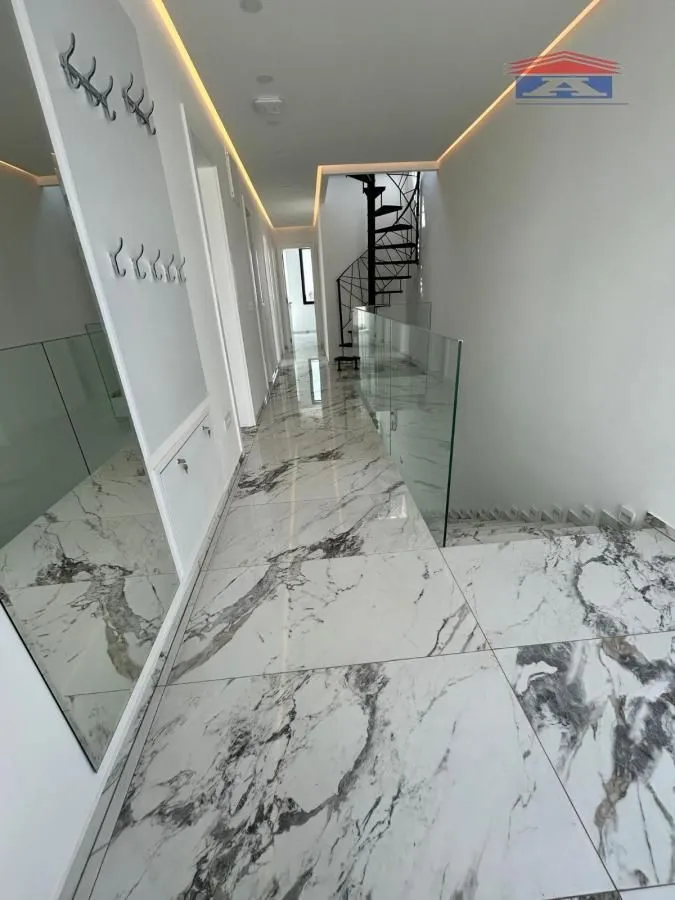 Rent, house, 180m², Sremska Kamenica, Petrovaradin
