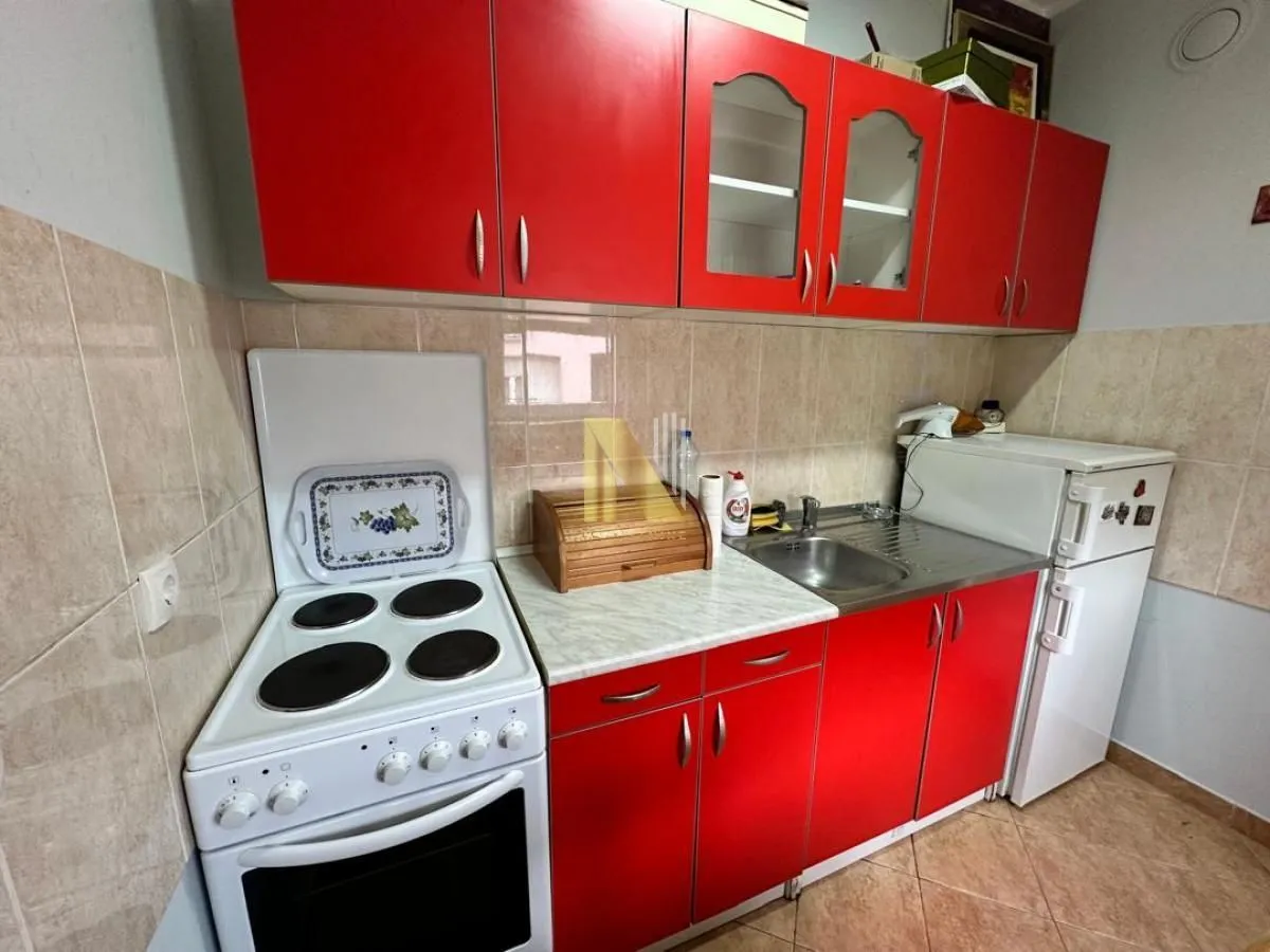 Izdavanje, jednosoban stan, 29m², Sajmište, Novi Sad