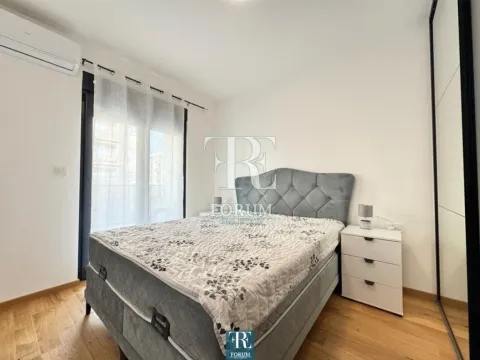 Izdavanje, jednosoban stan, 50m², City Kvart, Podgorica - image 7