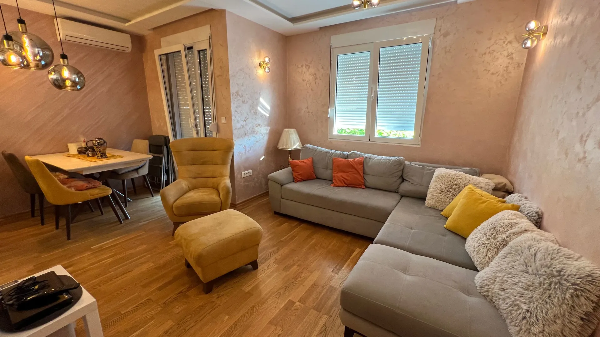 Izdavanje, dvosoban stan, 58m², Dalmatinska ulica, Podgorica