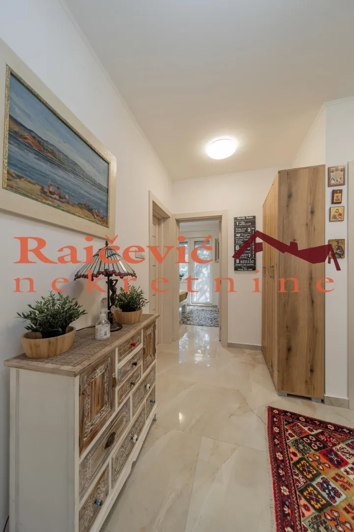 Prodaja, trosoban stan, 80m², Savski Venac, Beograd