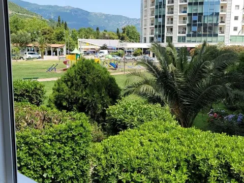 Izdavanje, jednosoban stan, 47m², Budva, Crna Gora - image 2