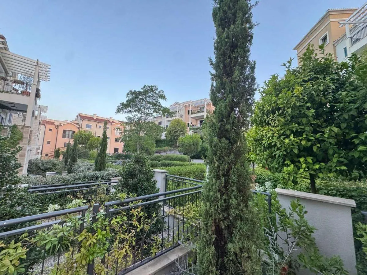 Rent, two bedroom apartment, 79m², Luštica Bay, Tivat