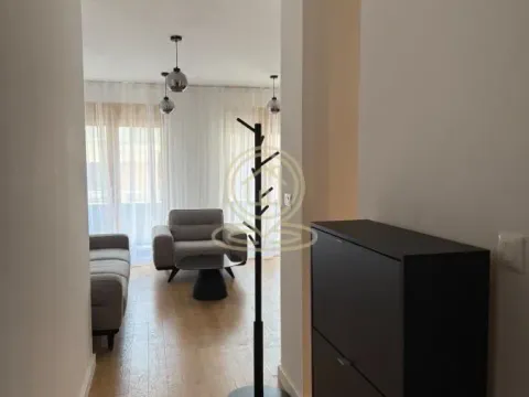 Izdavanje, četvorosoban stan, 81m², Južni Bulevar, Vračar Sve Podlokacije - image 13