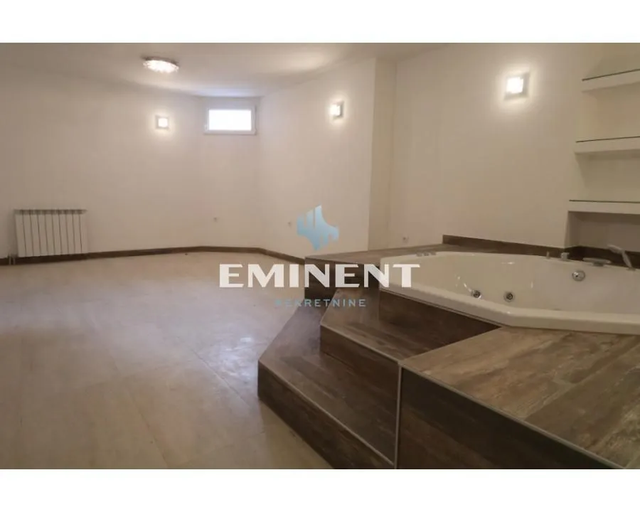 Prodaja, kuća, 300m², Savski Venac, Beograd