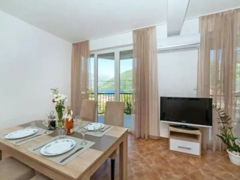 Prodaja, jednosoban stan, 60m², Kamenari, Herceg Novi - image 2