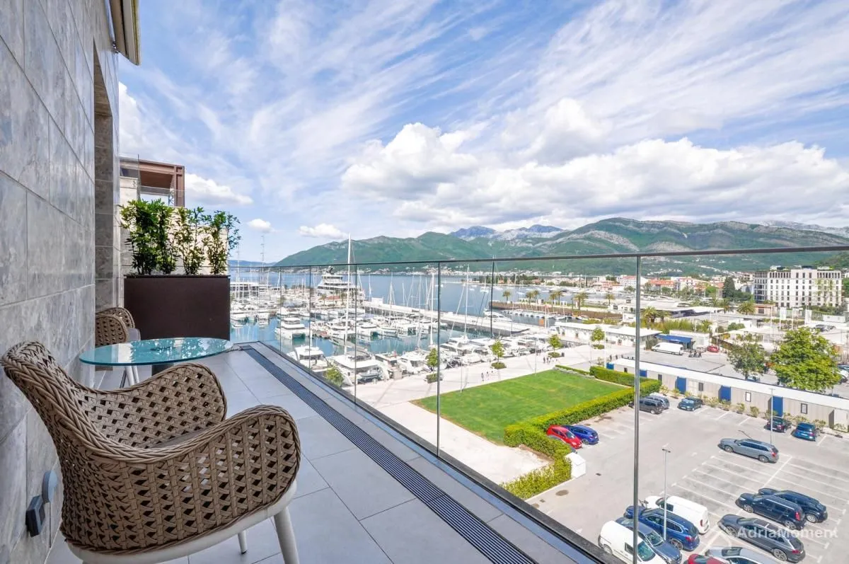 Prodaja, jednosoban stan, 69m², Porto Montenegro, Tivat