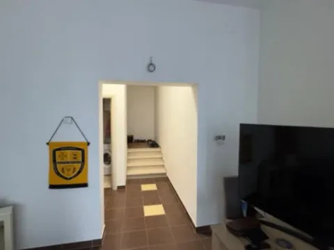 Izdavanje, jednosoban stan, 56m², Prčanj, Kotor - image 7