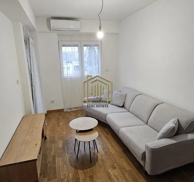Prodaja, jednosoban stan, 33m², Pobrežje, Podgorica