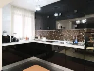 Izdavanje, četvorosoban stan, 178m², City Kvart, Podgorica - image 6