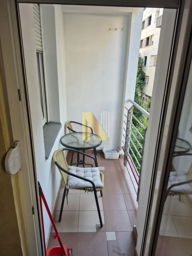 Izdavanje, jednosoban stan, 45m², Centar, Novi Sad