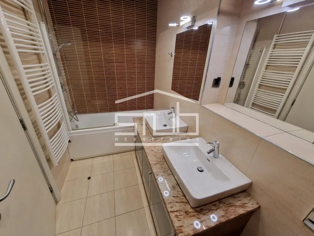 Rent, four bedroom apartment, 148m², Savski Venac, Beograd