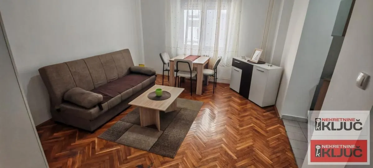 Izdavanje, dvosoban stan, 45m², Bulevar Oslobodjenja, Novi Sad Sve Podlokacije