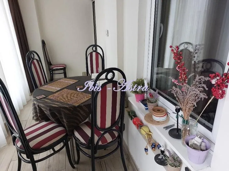 Rent, three bedroom apartment, 75m², Vračar Sve Podlokacije, Beograd