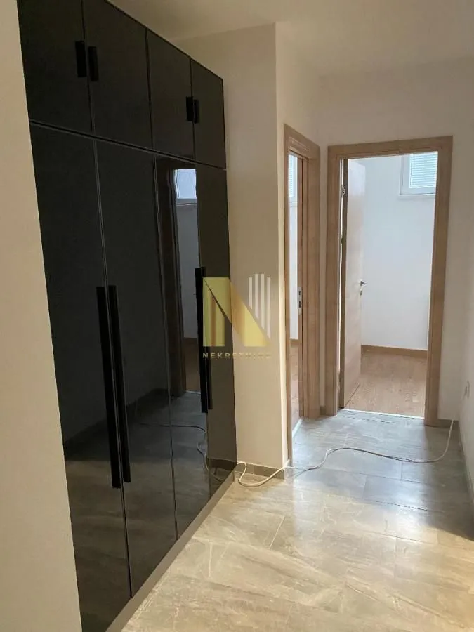 Prodaja, dvosoban stan, 44m², Grbavica, Novi Sad Sve Podlokacije