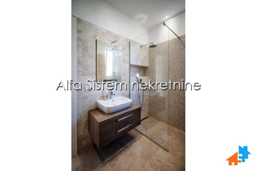 Rent, apartment, 112m², Kalenić Pijaca, Vračar Sve Podlokacije