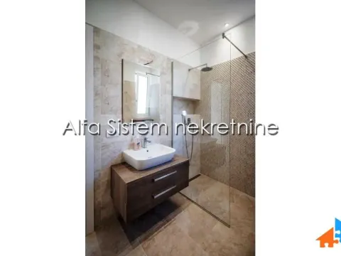 Izdavanje, stan, 112m², Kalenić Pijaca, Vračar Sve Podlokacije - image 18