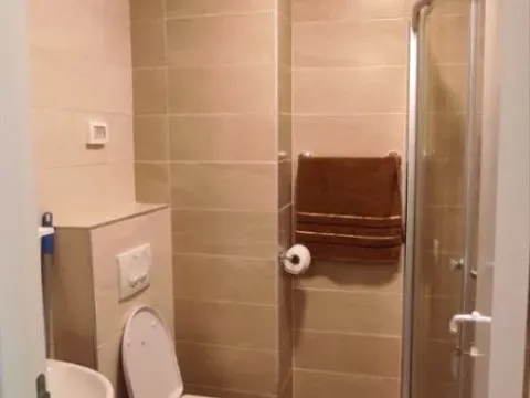 Izdavanje, jednosoban stan, 46m², City Kej, Podgorica - image 8