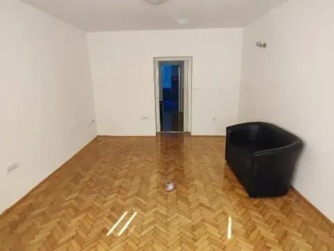 Izdavanje, jednosoban stan, 44m², Centar Sve Podlokacije, Beograd - image 4