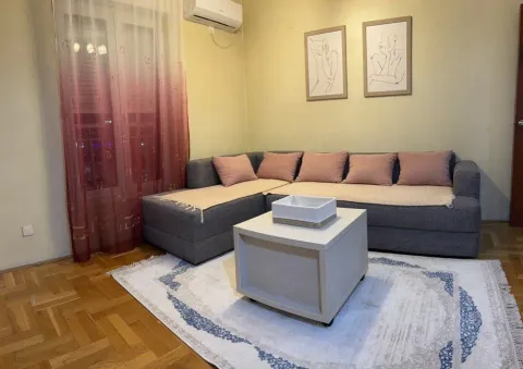 Rent, one bedroom apartment, 41m², Blok 9, Podgorica - image 3