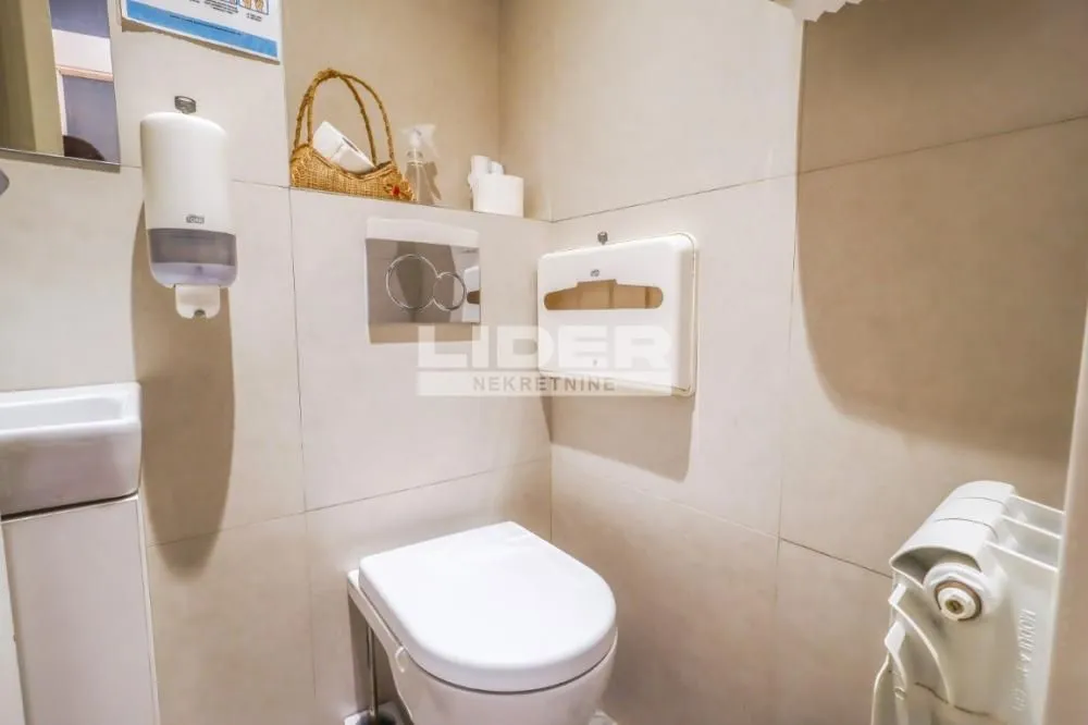 Rent, office space, 147m², Kalenić Pijaca, Vračar Sve Podlokacije