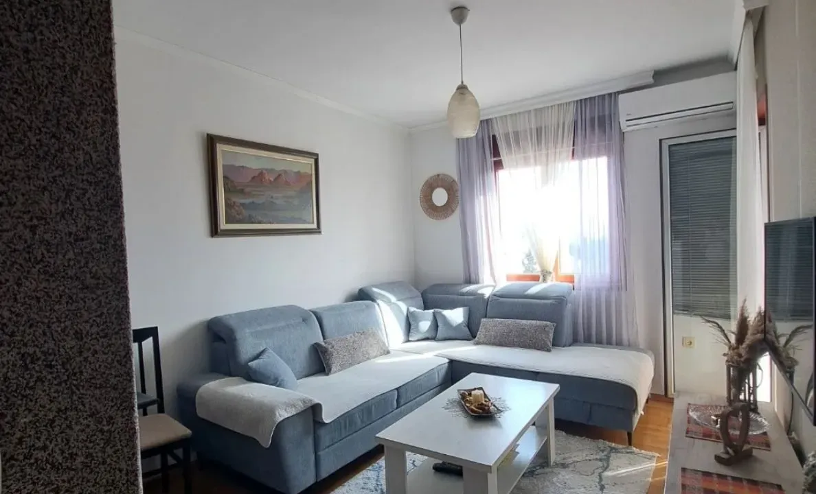 Izdavanje, jednosoban stan, 36m², Pobrežje, Podgorica
