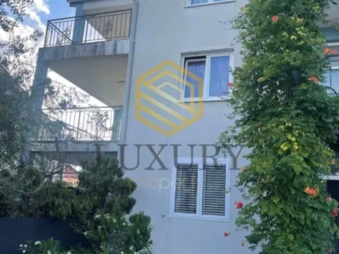 Izdavanje, trosoban stan, 147m², Donja Gorica, Podgorica - image 2