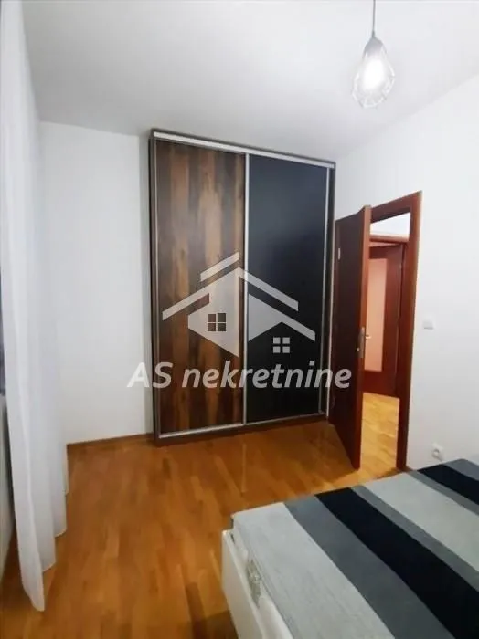 Izdavanje, dvosoban stan, 51m², Cvetkova Pijaca, Zvezdara Sve Podlokacije