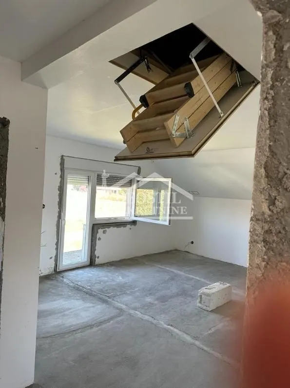 Prodaja, kuća, 135m², Stara Pazova, Srbija