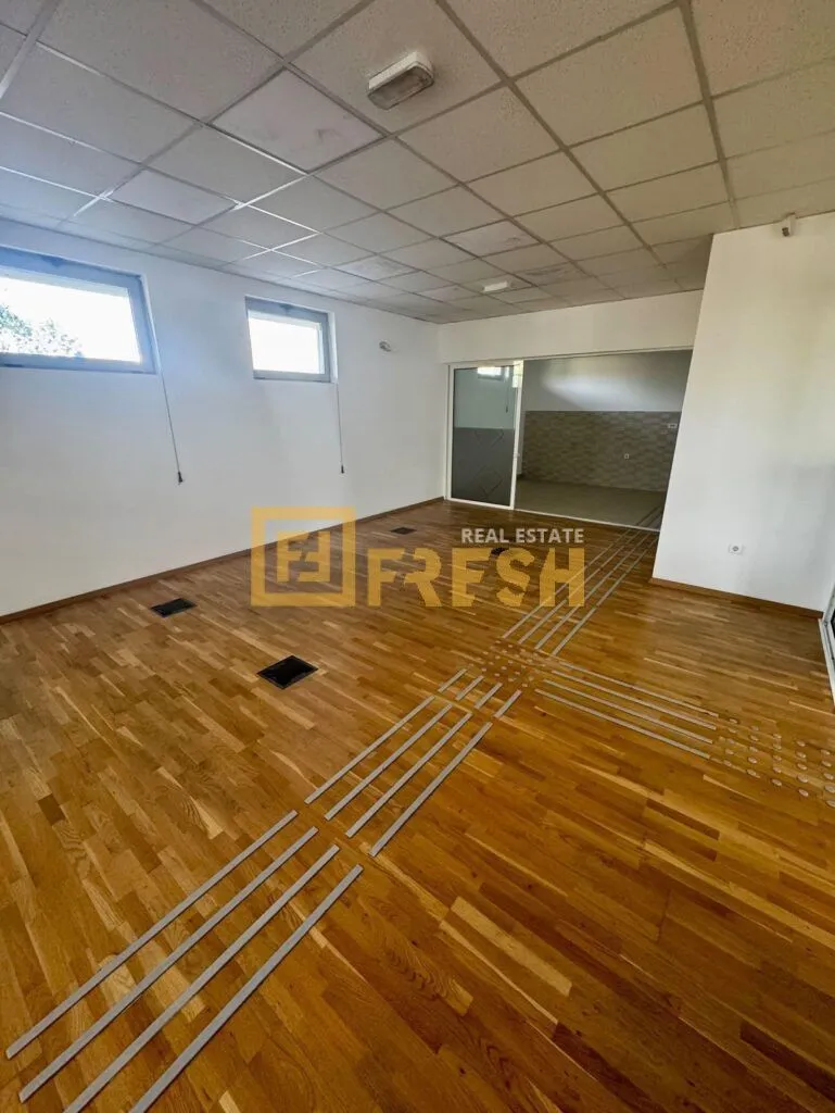 Rent, office space, 180m², Zabjelo, Podgorica