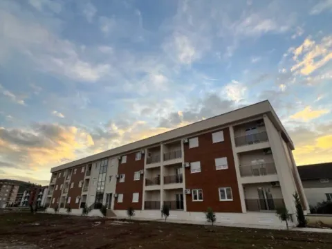 Izdavanje, dvosoban stan, 76m², Zabjelo, Podgorica - image 1