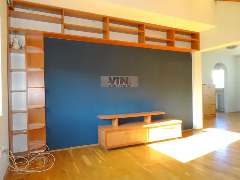 Prodaja, trosoban stan, 66m², Vračar, Šid - image 2