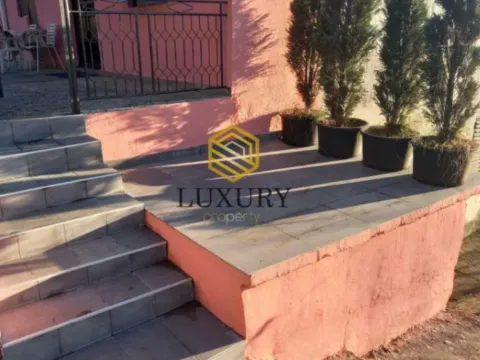 Izdavanje, trosoban stan, 850m², Nova Dalmatinska, Podgorica - image 7