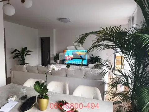 Sale, four bedroom apartment, 106m², Južni Bulevar, Vračar Sve Podlokacije - image 6