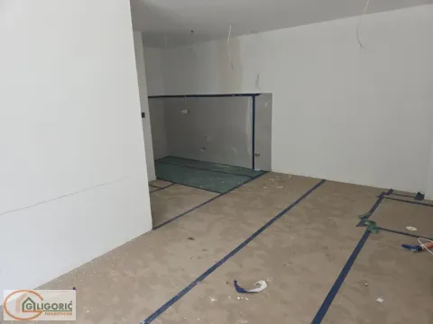 Prodaja, trosoban stan, 66m², Vukov Spomenik, Zvezdara Sve Podlokacije - image 3