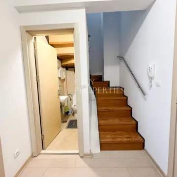 Izdavanje, dvosoban stan, 105m², Momišići, Podgorica - image 7