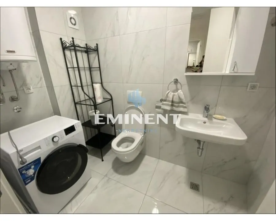 Izdavanje, stan, 77m², Lekino Brdo, Voždovac Sve Podlokacije