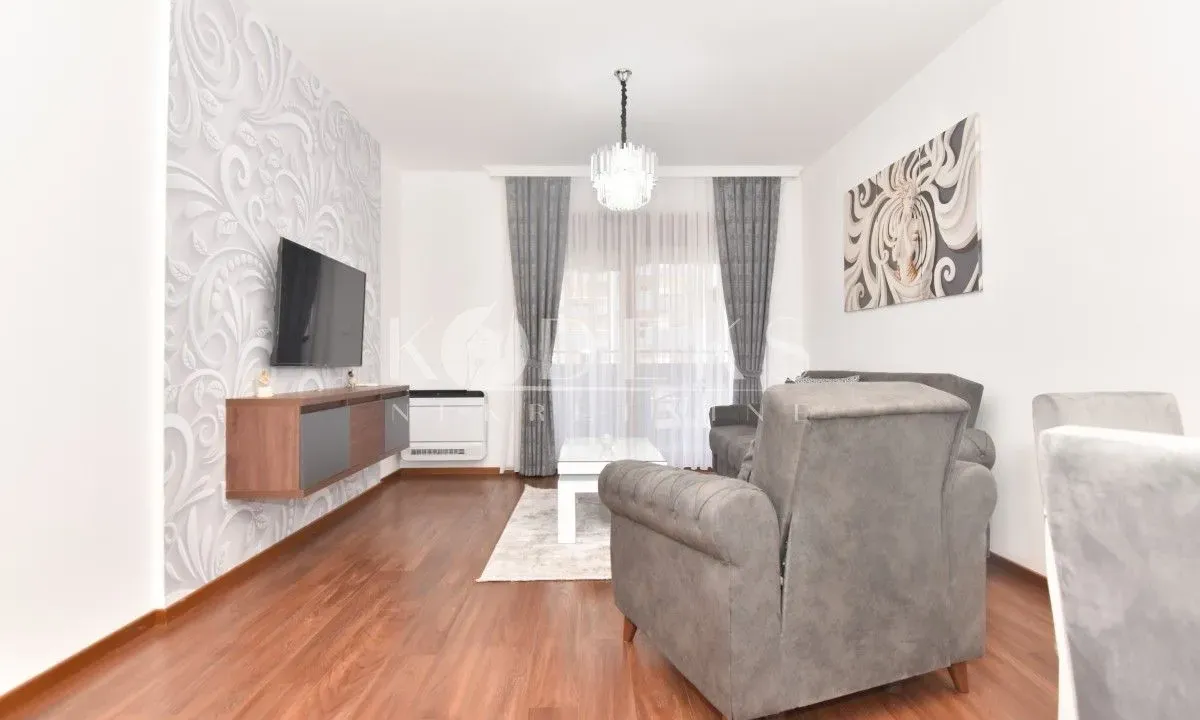 Izdavanje, dvosoban stan, 69m², Master Kvart, Podgorica