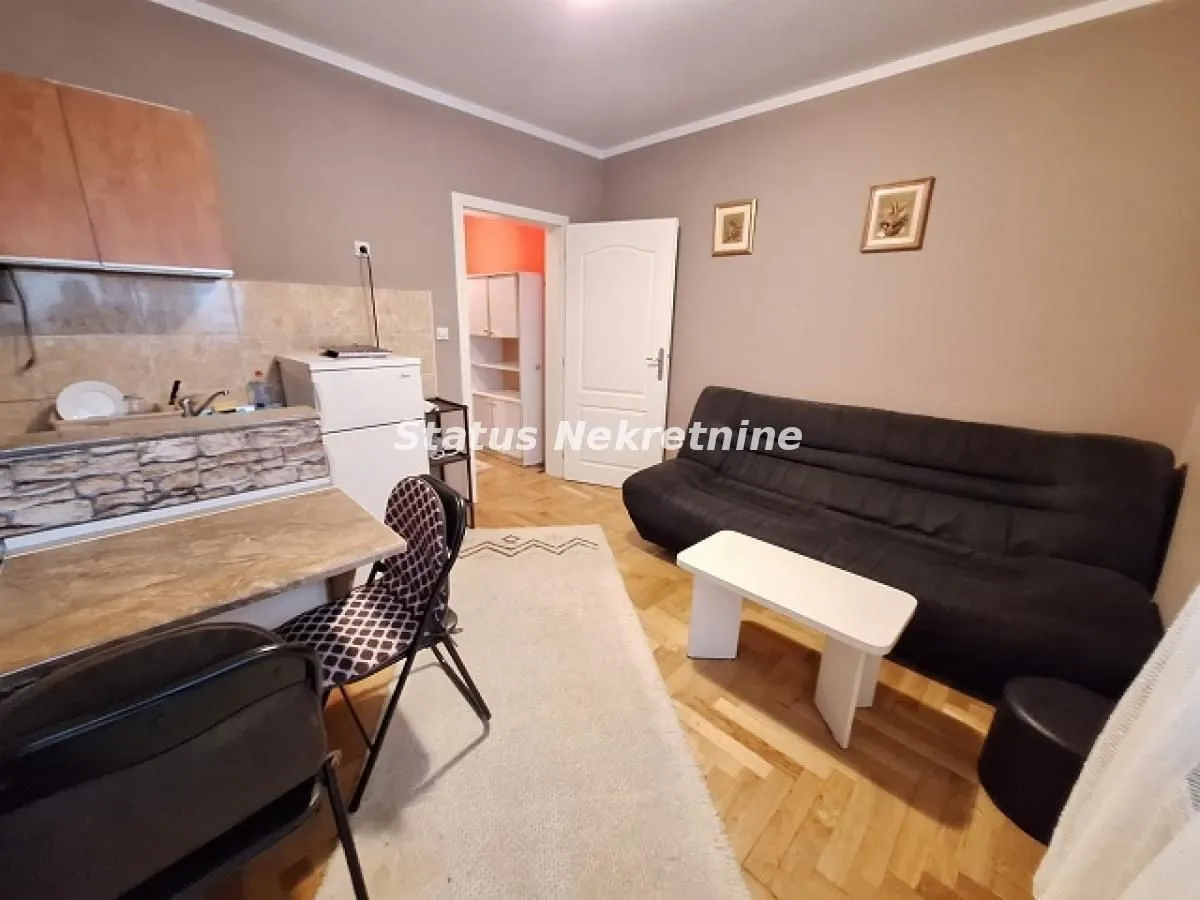 Izdavanje, garsonjera, 25m², Nova Detelinara, Novi Sad Sve Podlokacije